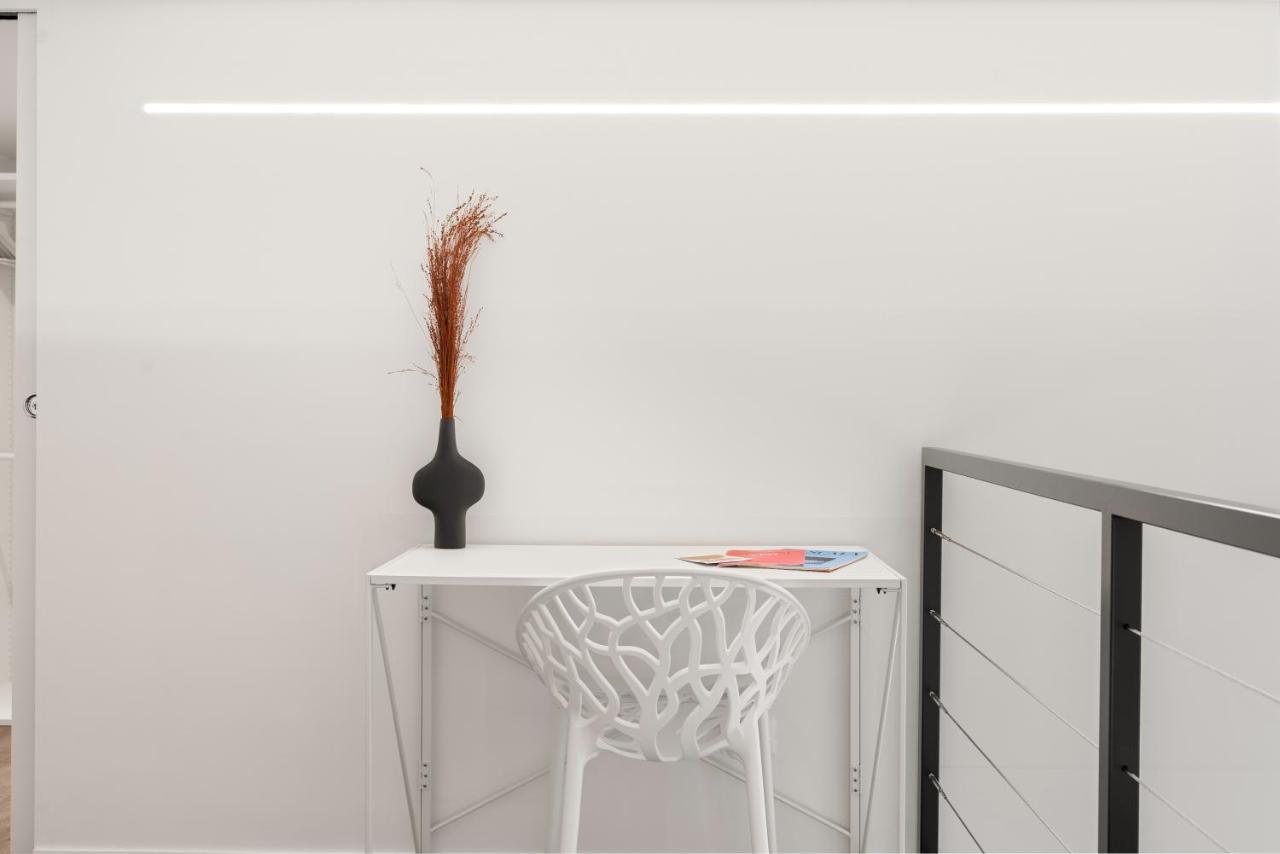 Modern Quiet Super Central Luxury Apartment ミラノ エクステリア 写真